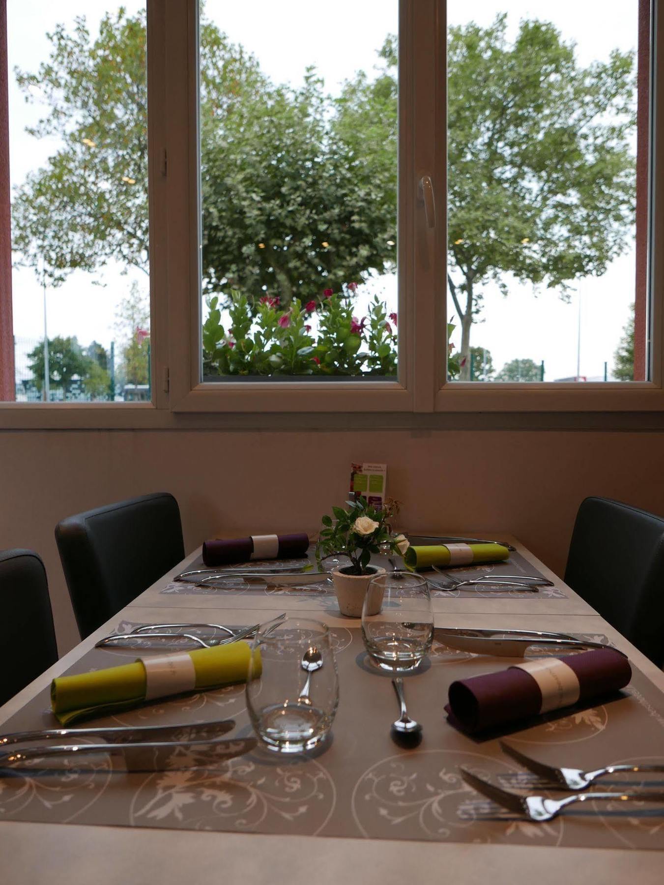 Best Hotel Lyon - Saint Priest Exterior photo