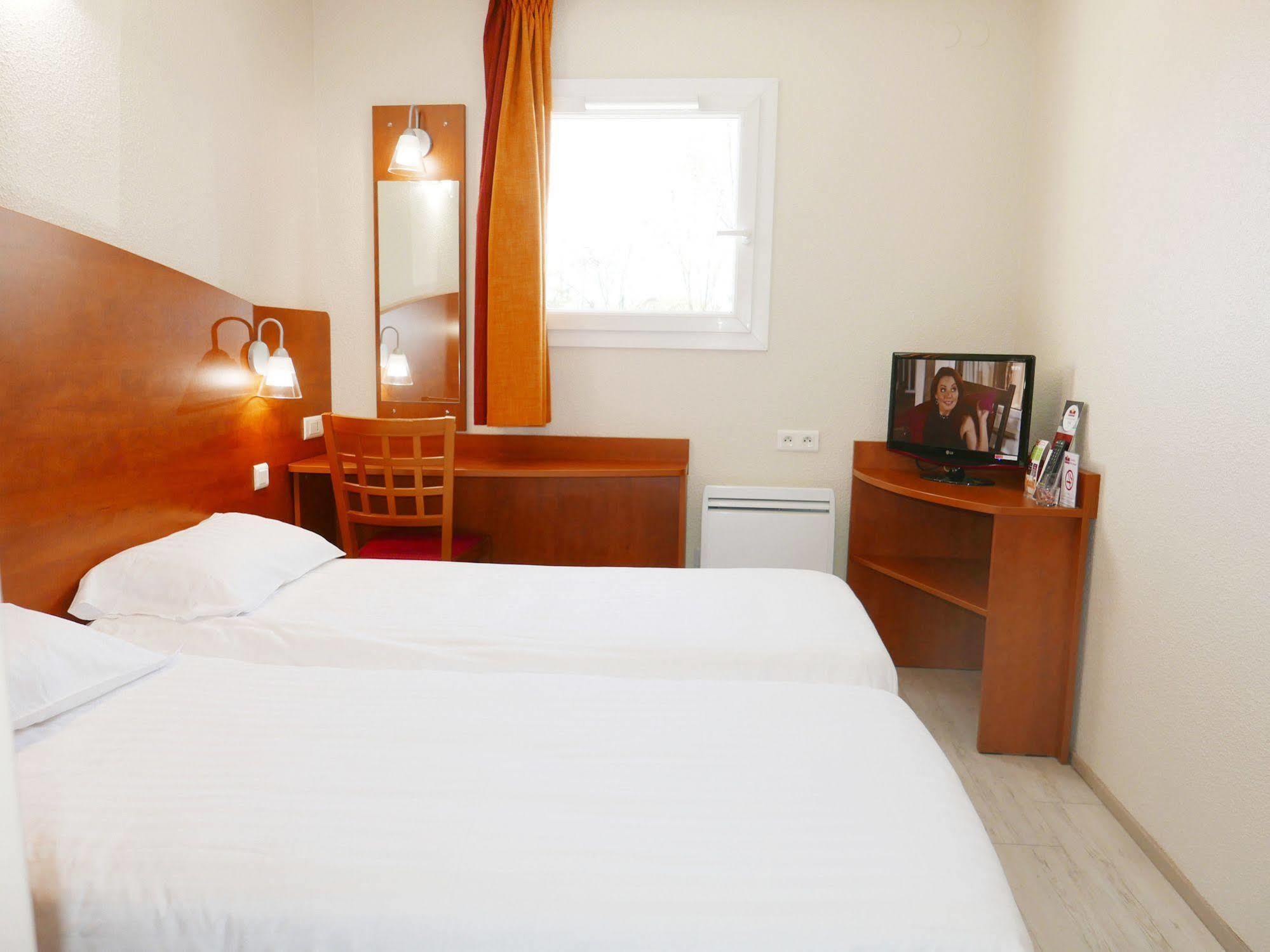 Best Hotel Lyon - Saint Priest Exterior photo