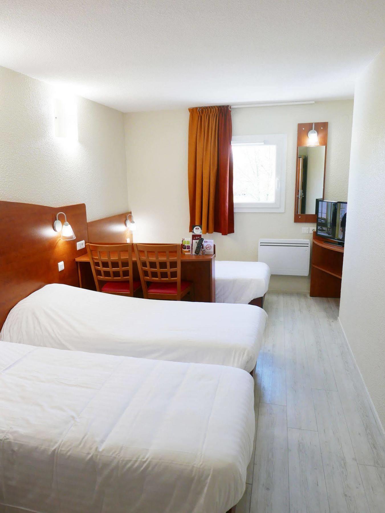 Best Hotel Lyon - Saint Priest Exterior photo