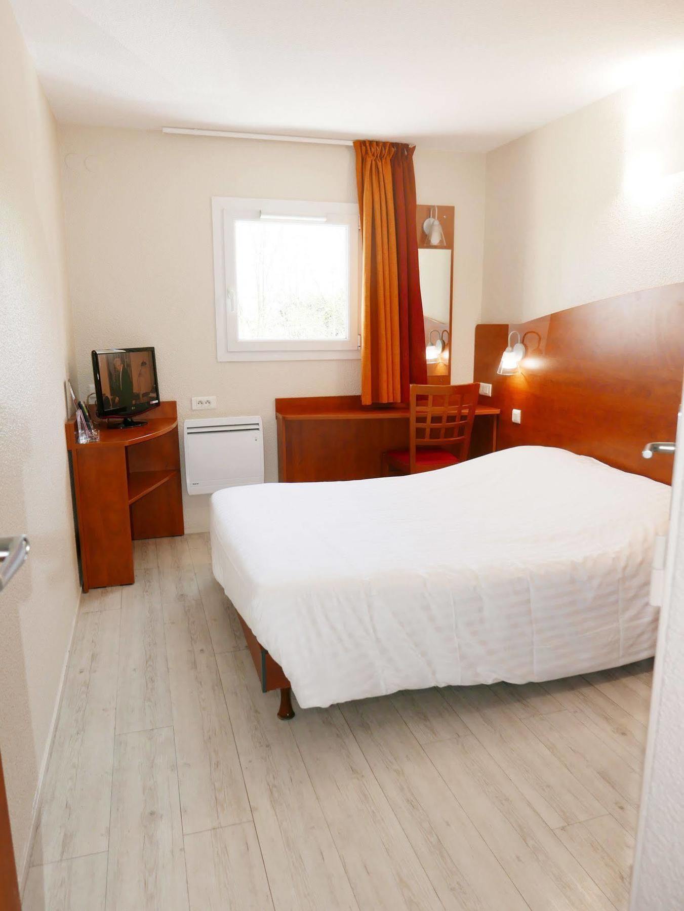 Best Hotel Lyon - Saint Priest Exterior photo